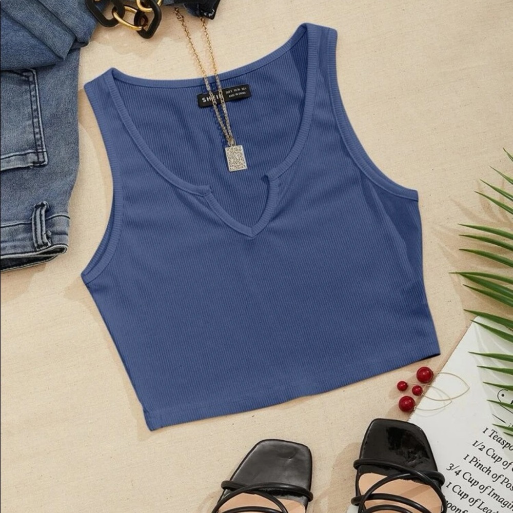 blue tank top